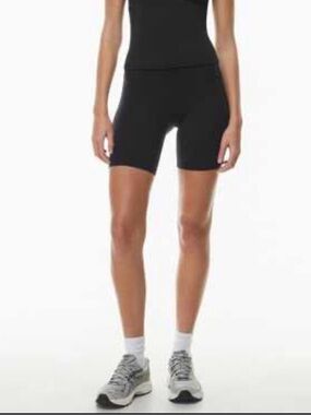 Aritzia TnaAction Hi-Rise Bike Shorts - Black